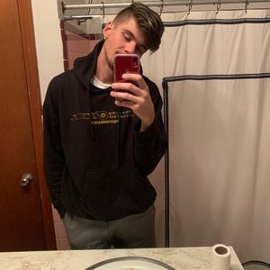 Meet your Posher, Dustin